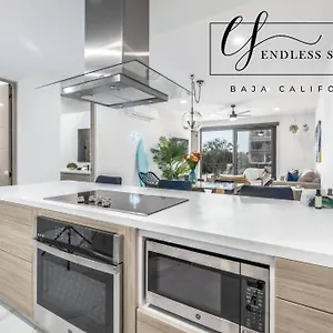Endless Summer - 2bed 2bath - Seasonly Heated Pool With Ocean Views - 5min Walk To - Fibre Internet - Sleeps 6 Apartamento